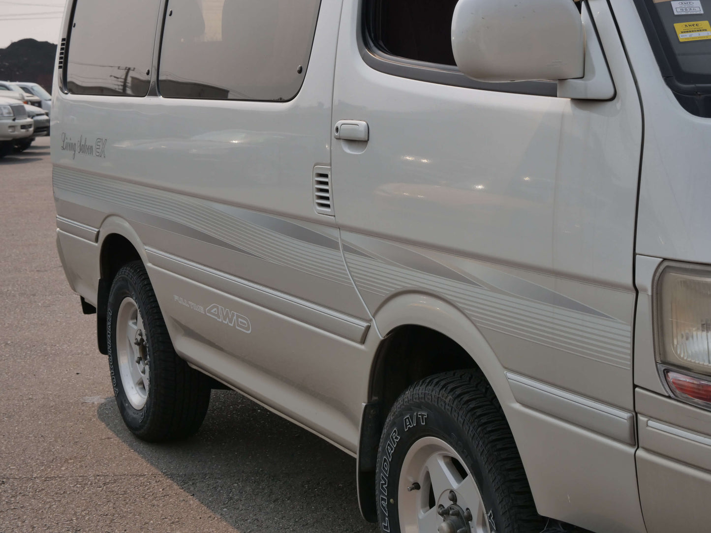 1999 TOYOTA HIACE SUPER CUSTOM 4WD VAN