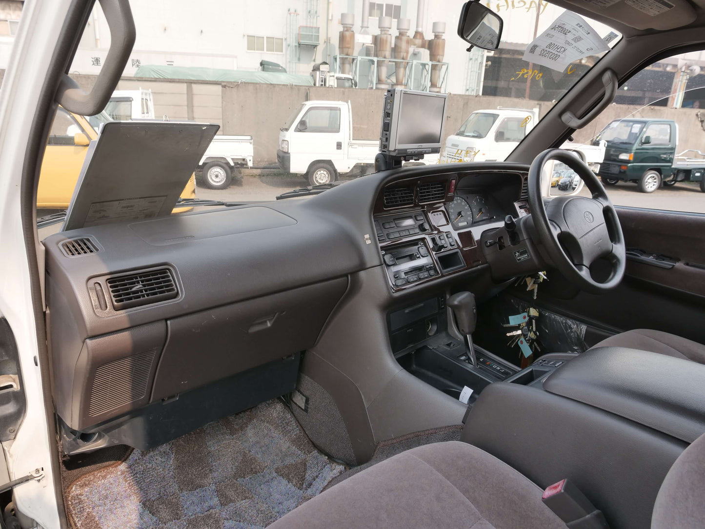 1999 TOYOTA HIACE SUPER CUSTOM 4WD VAN