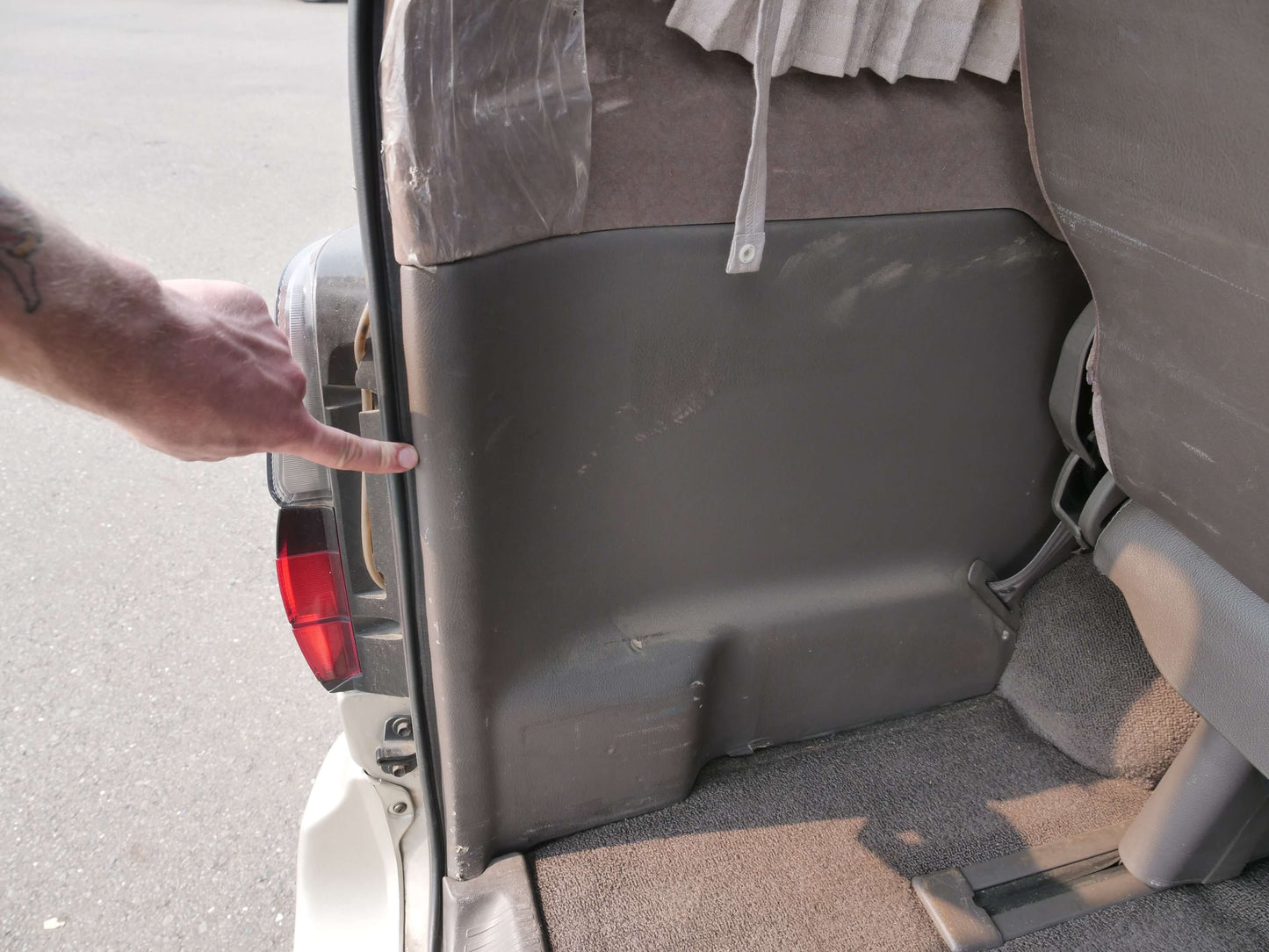 1999 TOYOTA HIACE SUPER CUSTOM 4WD VAN