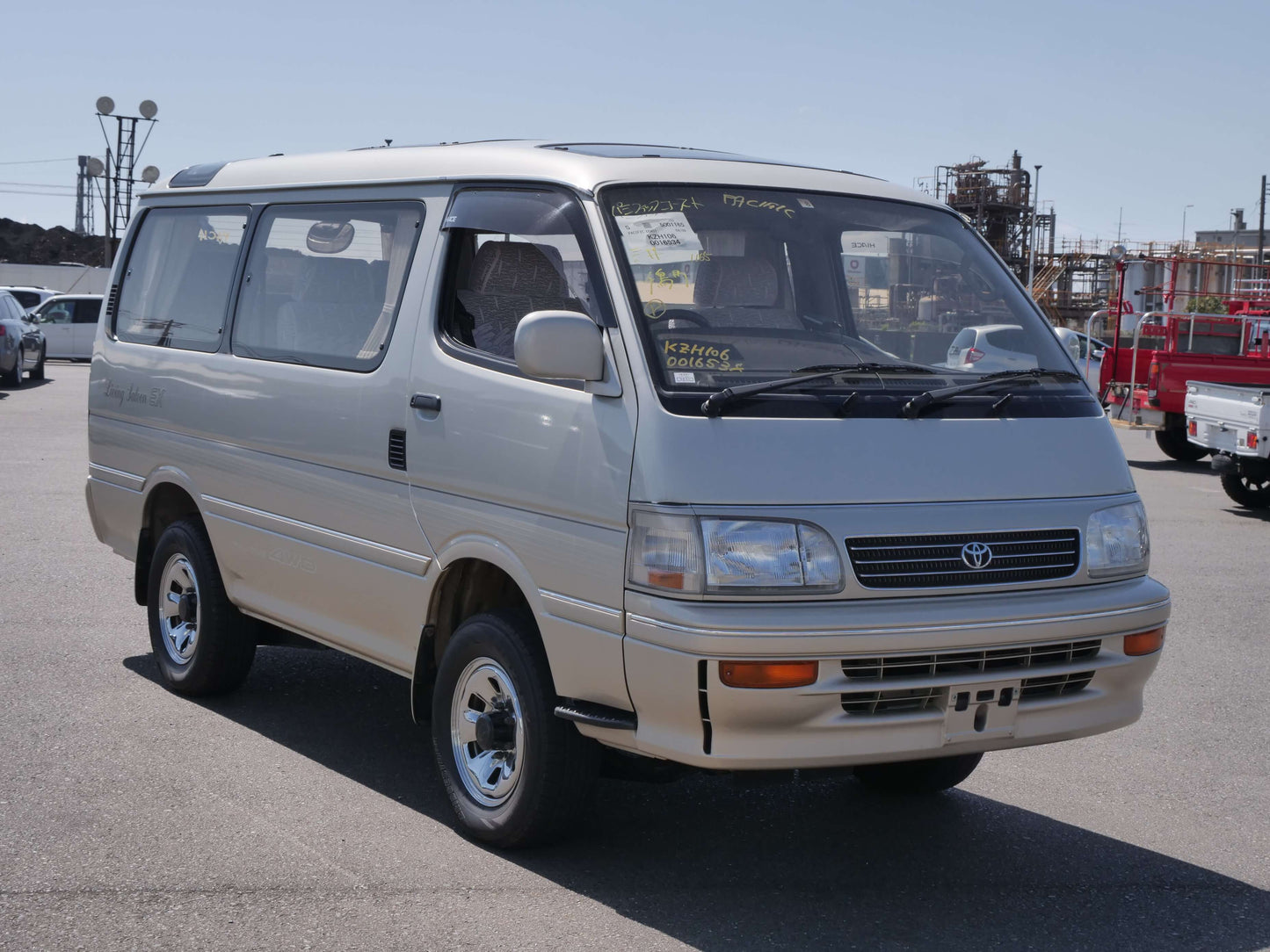 1994 TOYOTA HIACE SUPER CUSTOM 4WD VAN