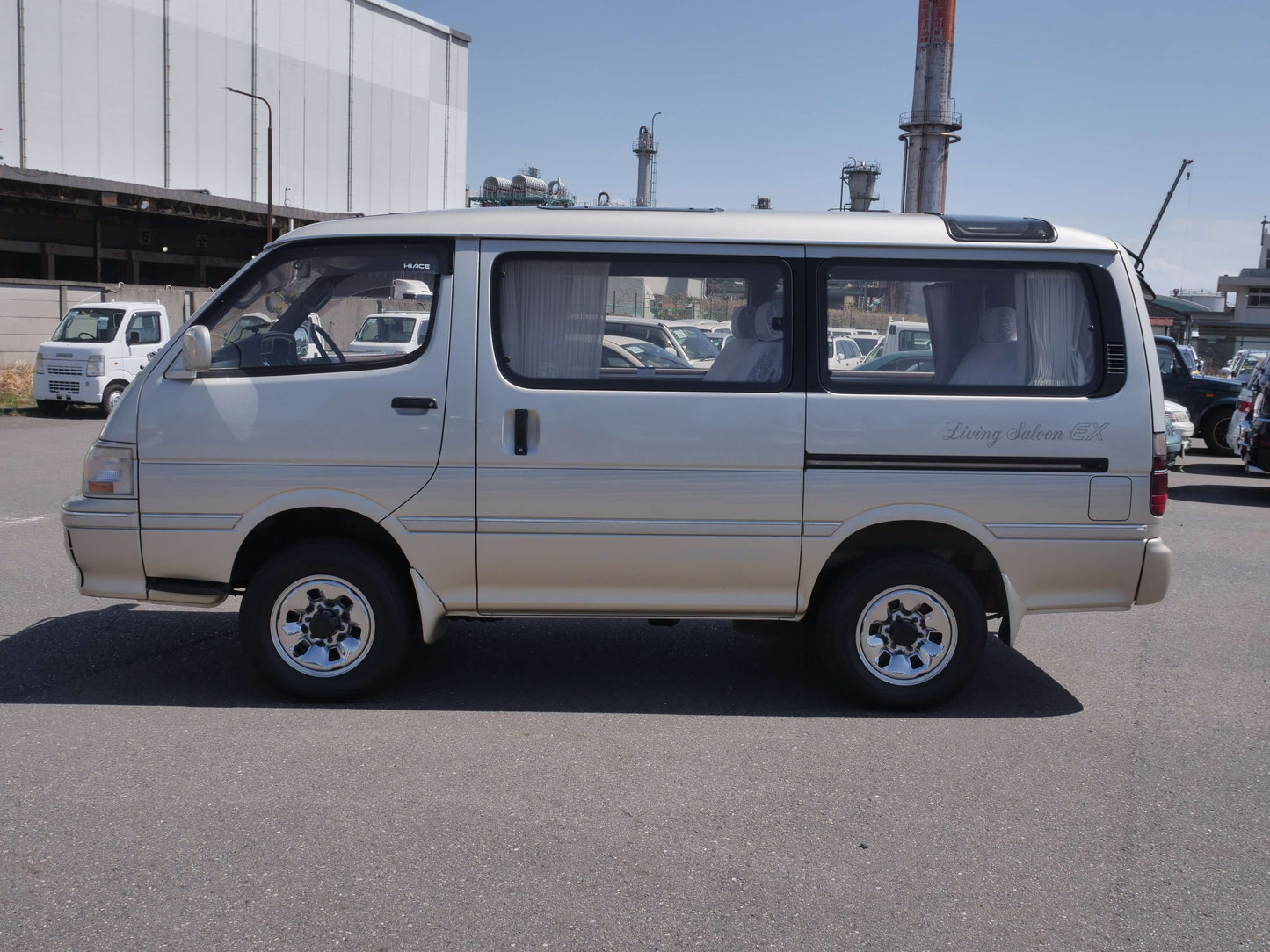 1994 TOYOTA HIACE SUPER CUSTOM 4WD VAN