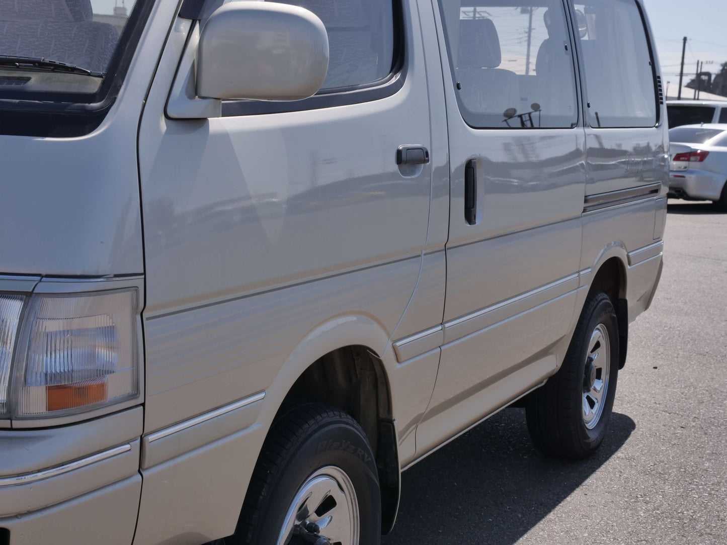 1994 TOYOTA HIACE SUPER CUSTOM 4WD VAN