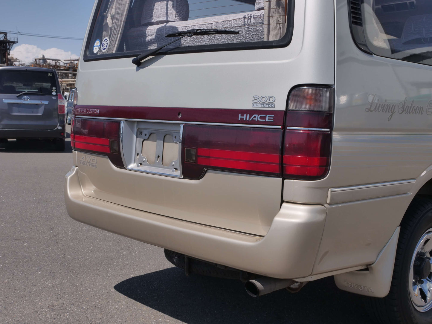 1994 TOYOTA HIACE SUPER CUSTOM 4WD VAN