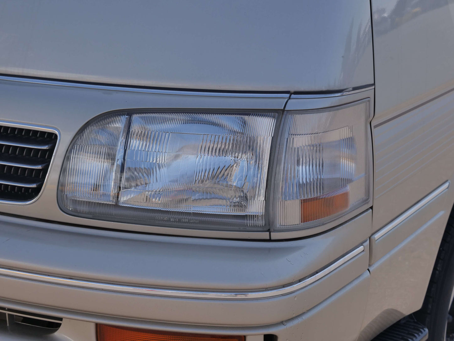 1994 TOYOTA HIACE SUPER CUSTOM 4WD VAN