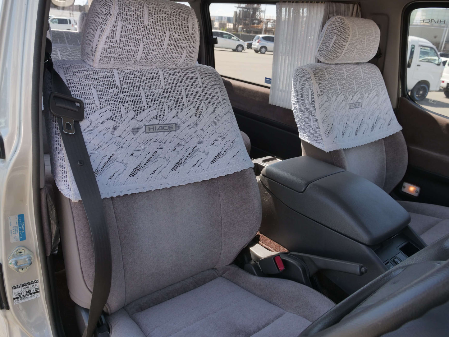 1994 TOYOTA HIACE SUPER CUSTOM 4WD VAN