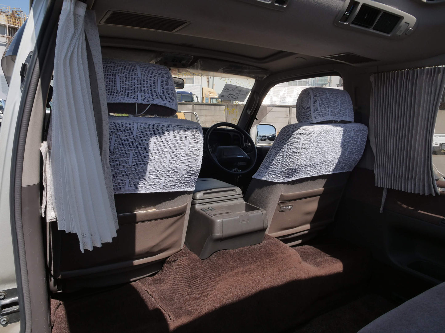 1994 TOYOTA HIACE SUPER CUSTOM 4WD VAN