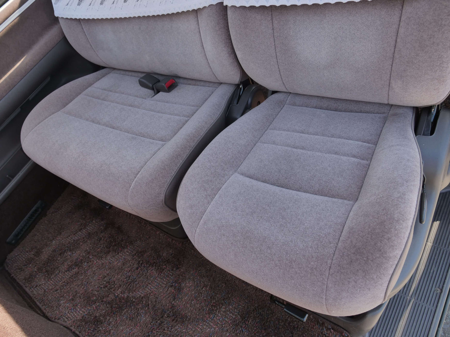 1994 TOYOTA HIACE SUPER CUSTOM 4WD VAN