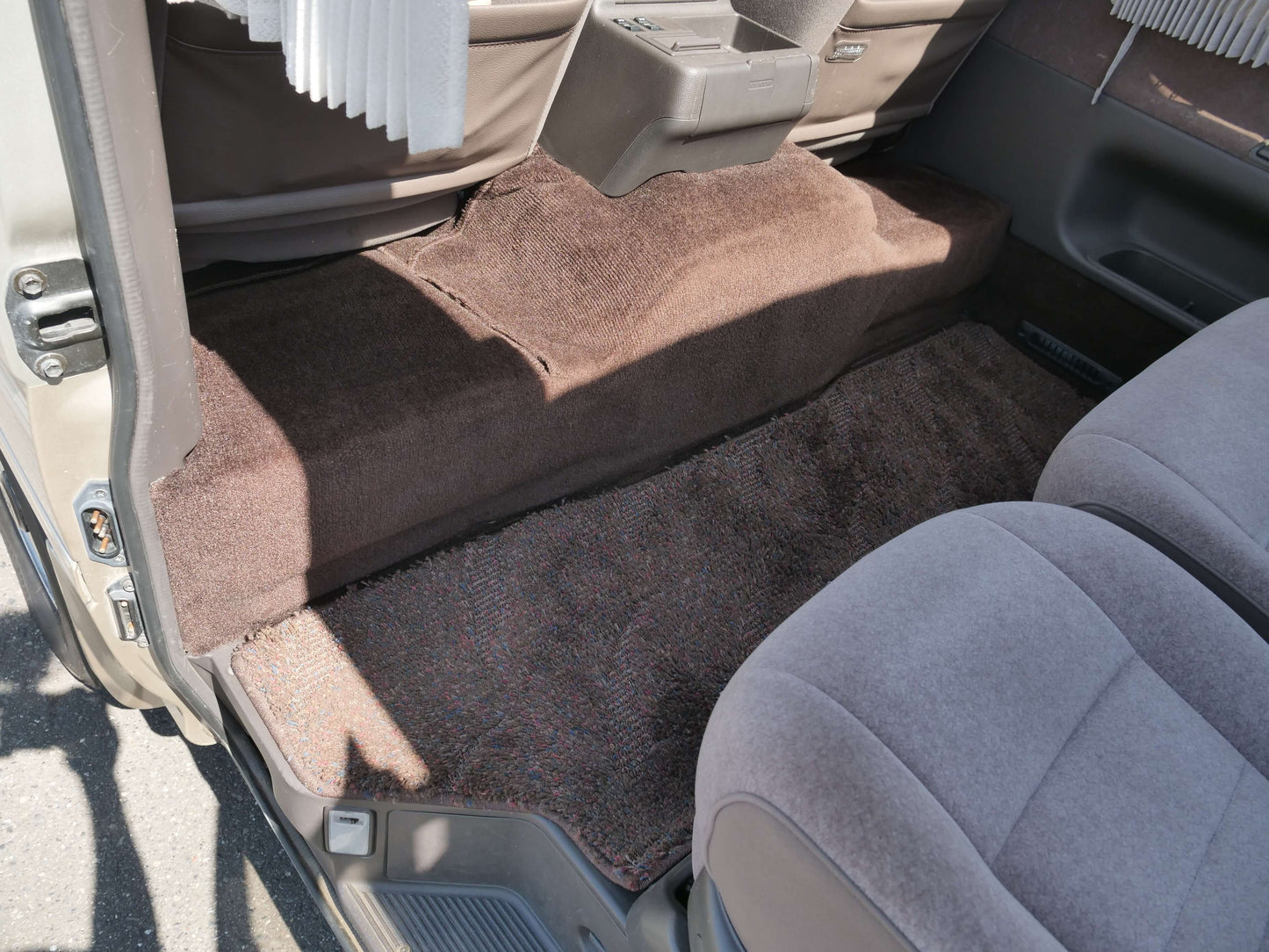 1994 TOYOTA HIACE SUPER CUSTOM 4WD VAN