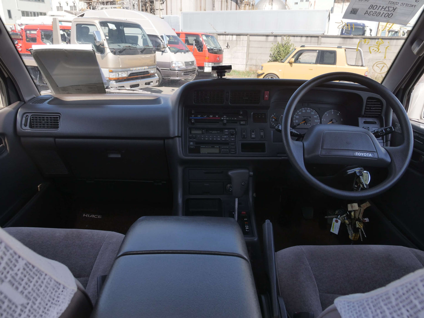 1994 TOYOTA HIACE SUPER CUSTOM 4WD VAN