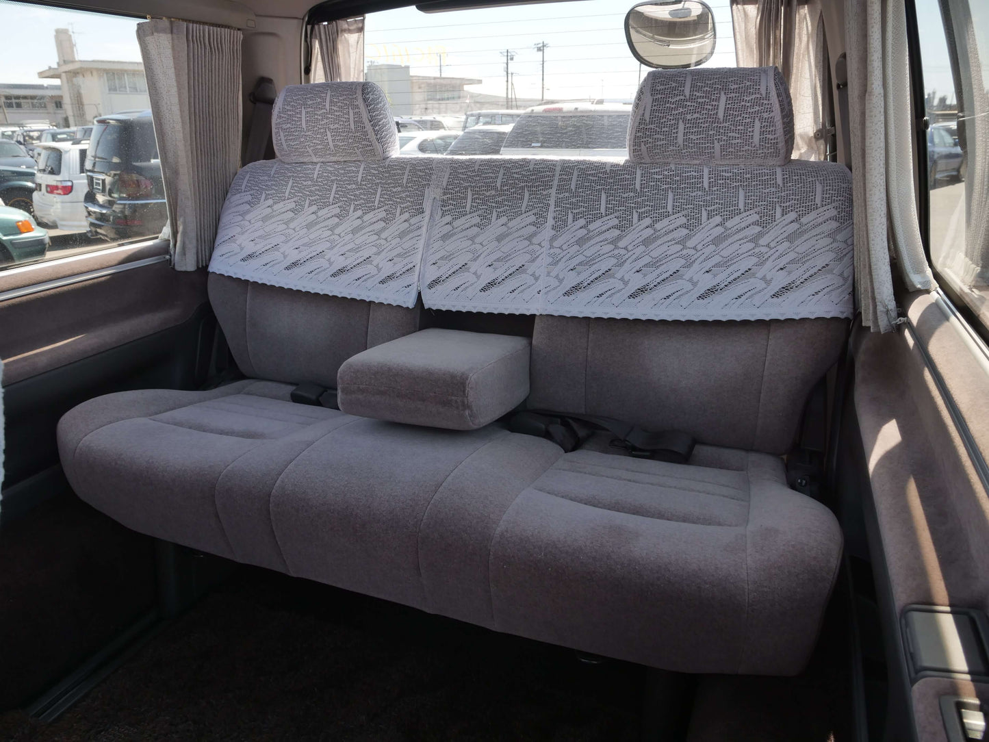 1994 TOYOTA HIACE SUPER CUSTOM 4WD VAN