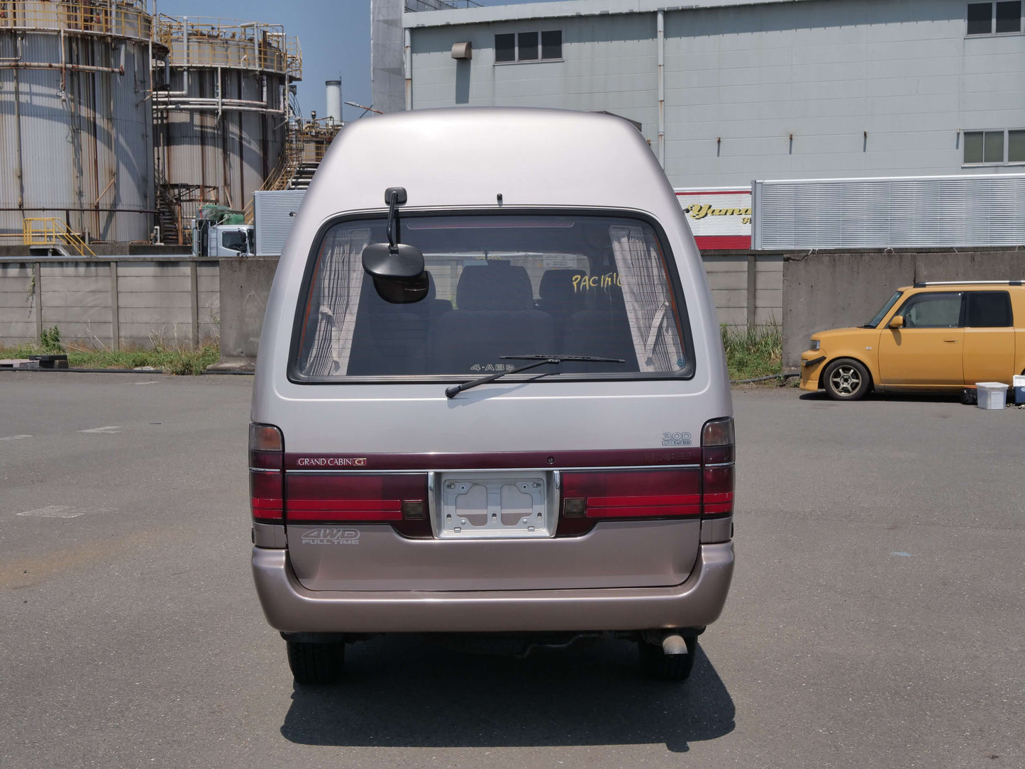 1995 TOYOTA HIACE GRAND CABIN 4WD VAN