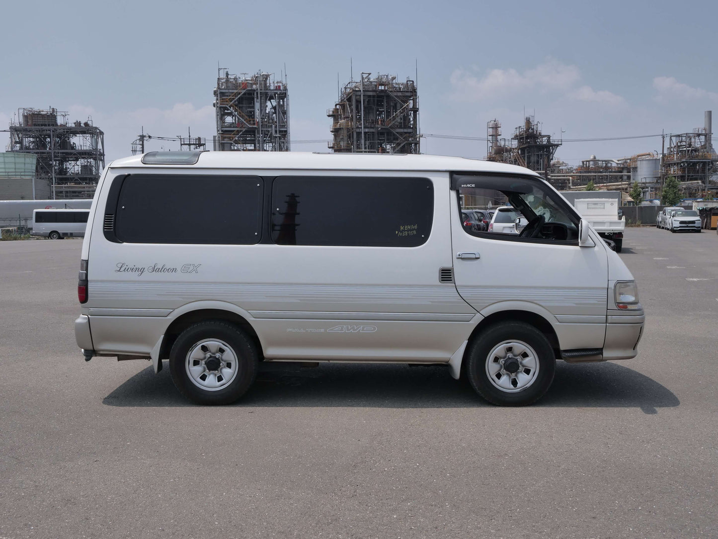 1997 TOYOTA HIACE SUPER CUSTOM 4WD VAN