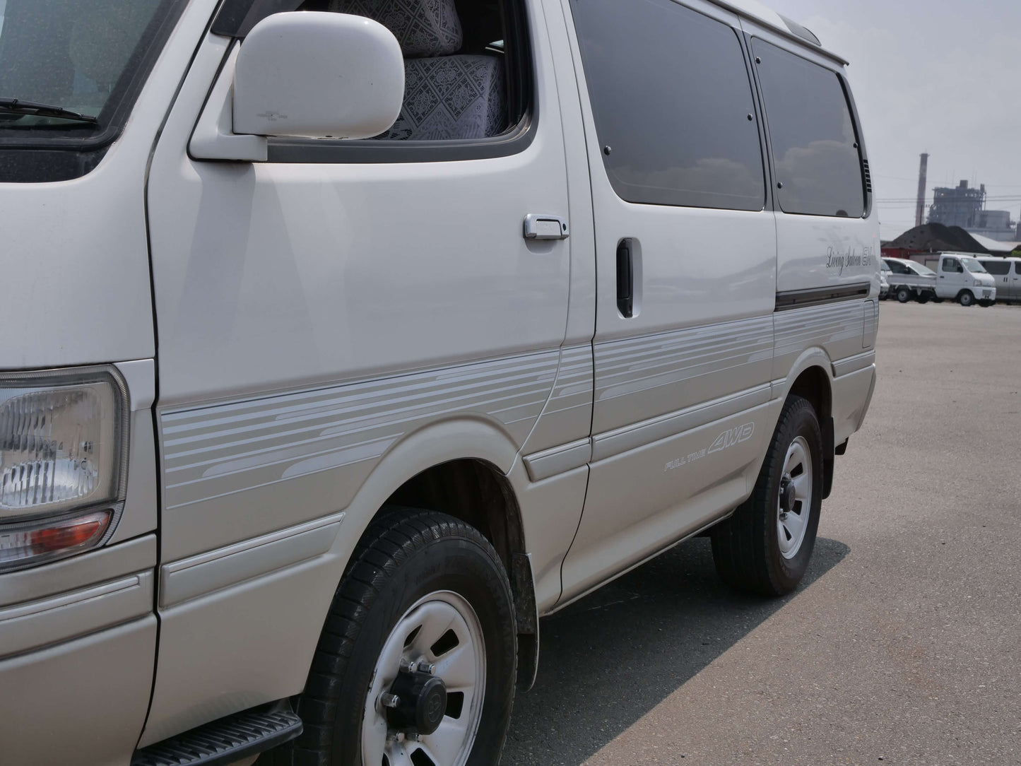 1997 TOYOTA HIACE SUPER CUSTOM 4WD VAN