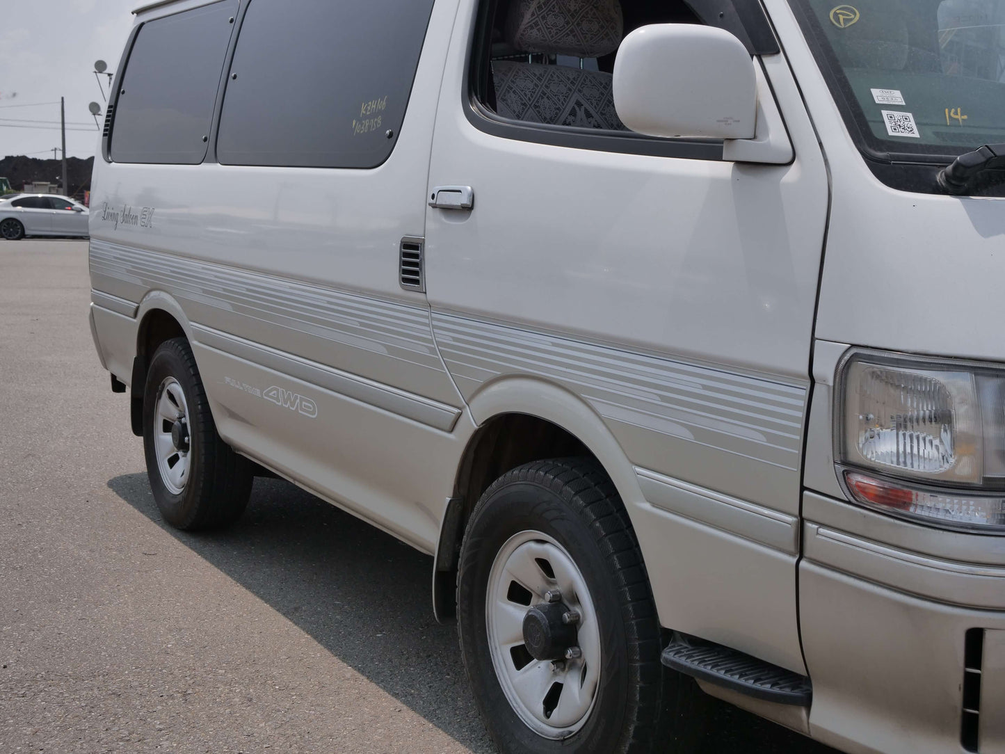 1997 TOYOTA HIACE SUPER CUSTOM 4WD VAN
