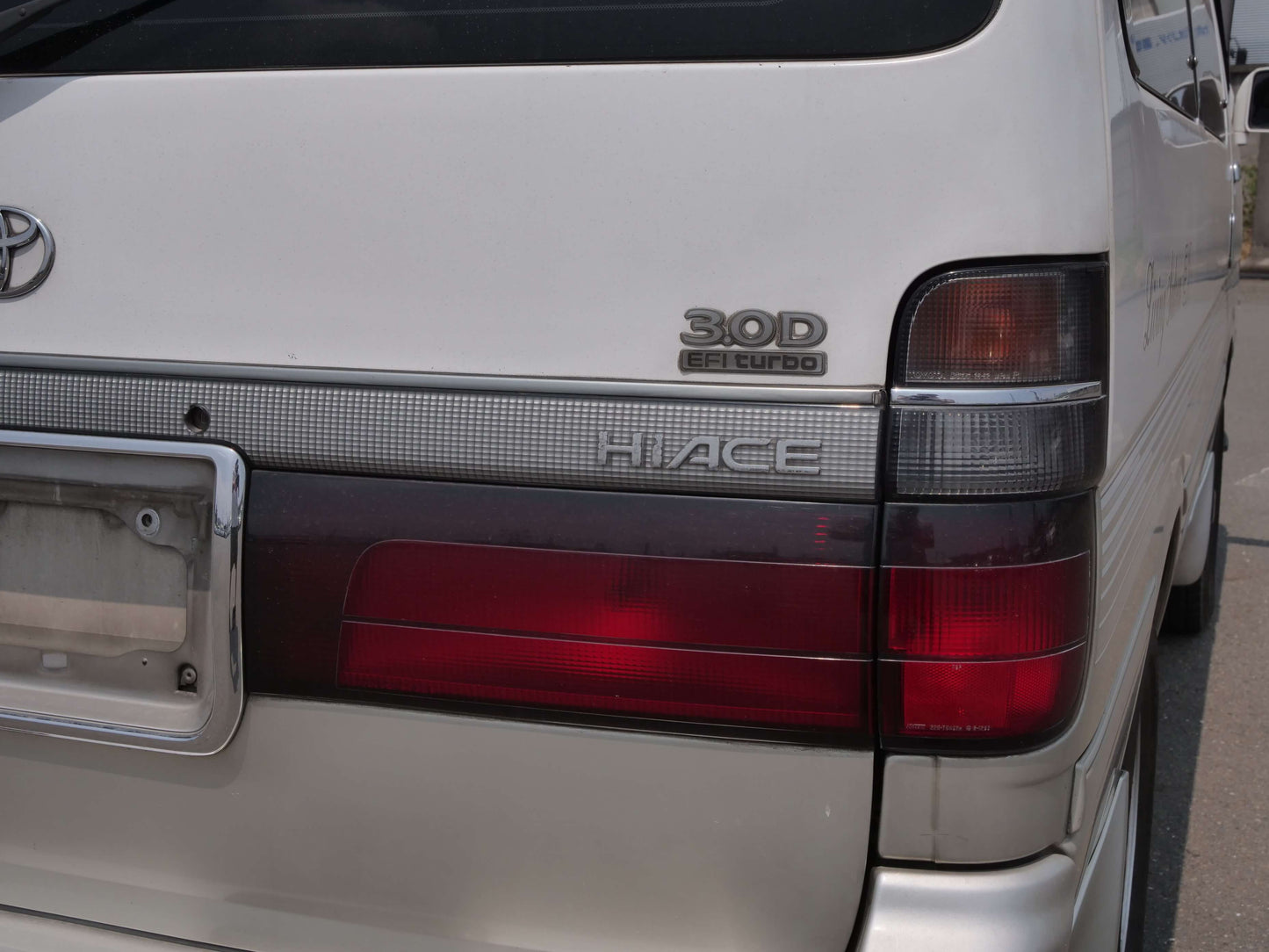 1997 TOYOTA HIACE SUPER CUSTOM 4WD VAN