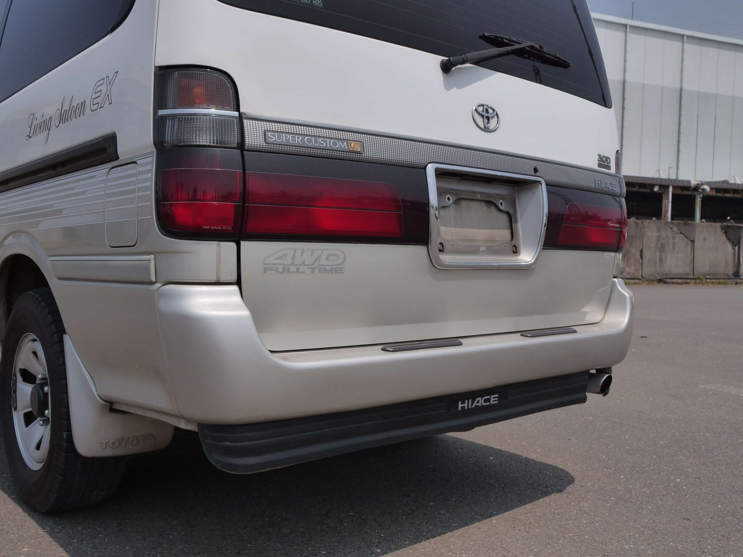 1997 TOYOTA HIACE SUPER CUSTOM 4WD VAN