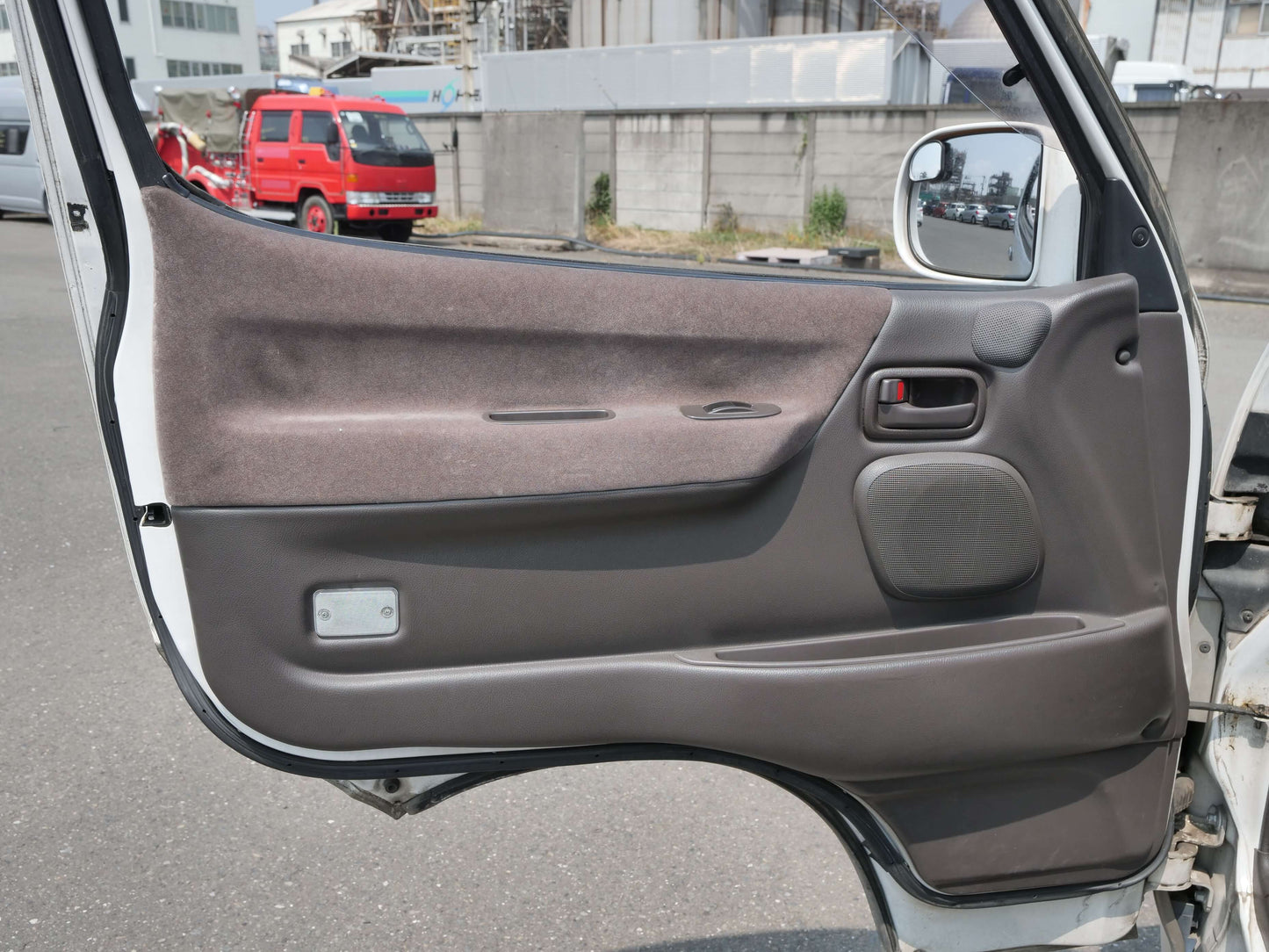 1997 TOYOTA HIACE SUPER CUSTOM 4WD VAN