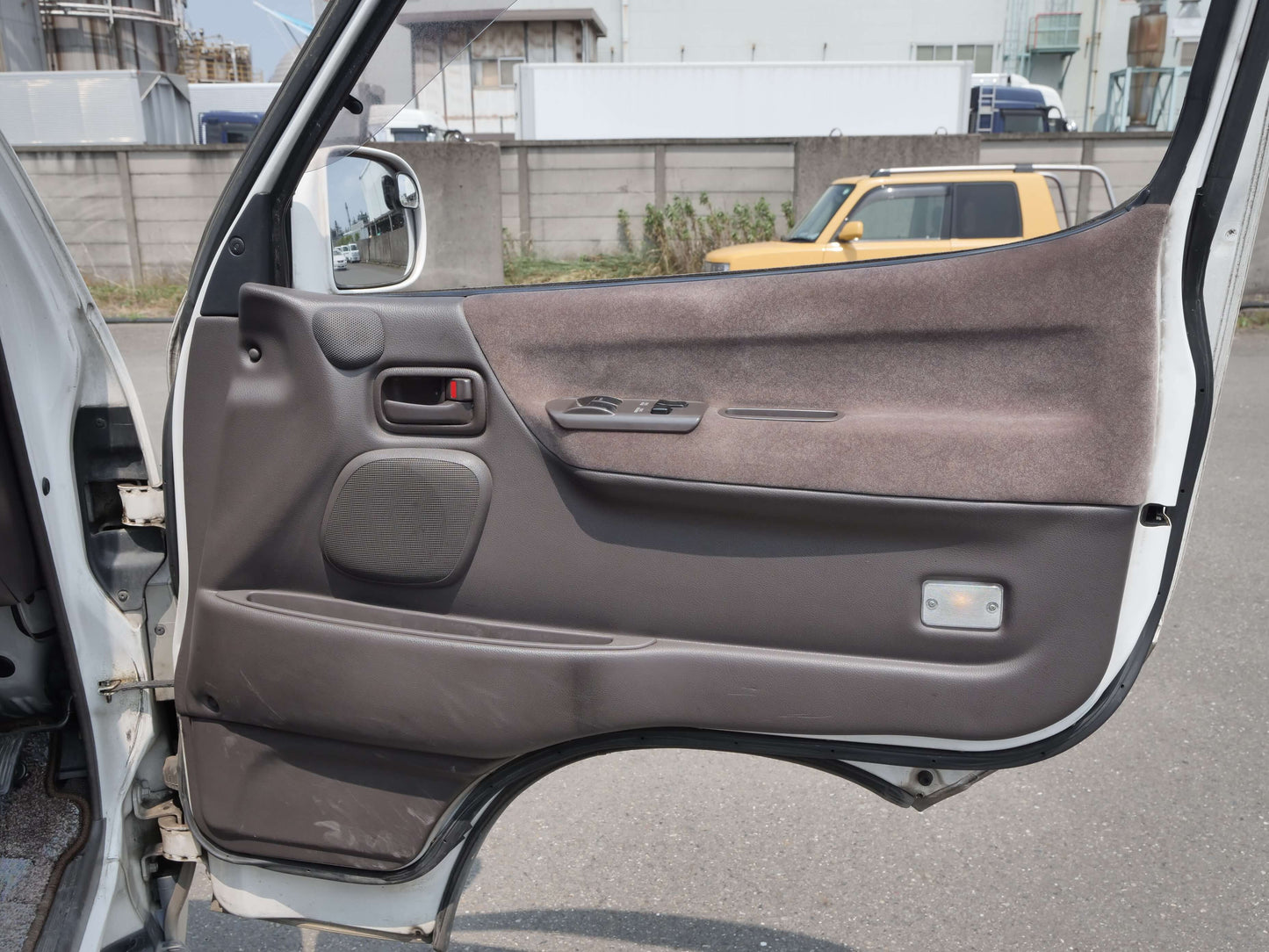 1997 TOYOTA HIACE SUPER CUSTOM 4WD VAN