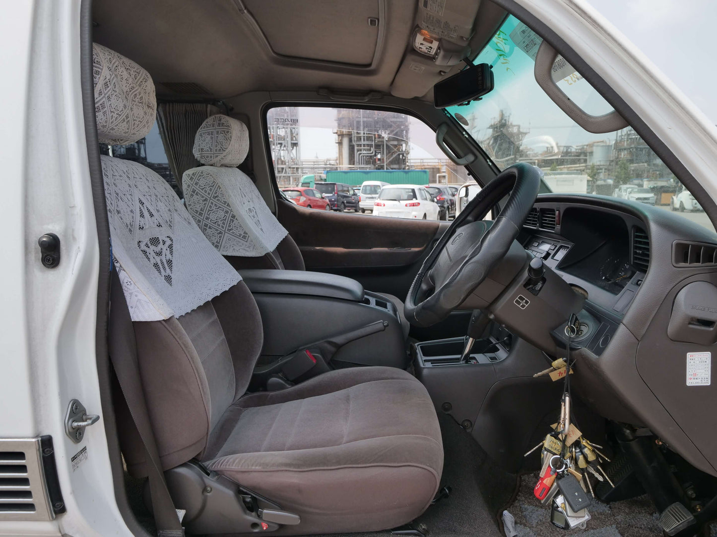 1997 TOYOTA HIACE SUPER CUSTOM 4WD VAN