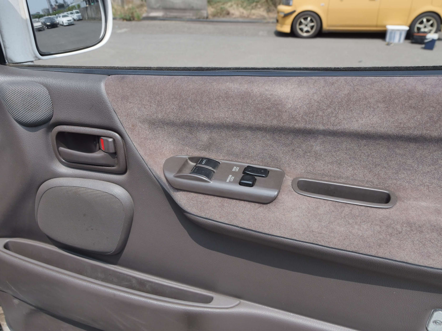 1997 TOYOTA HIACE SUPER CUSTOM 4WD VAN