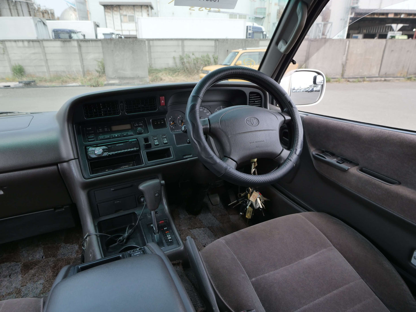 1997 TOYOTA HIACE SUPER CUSTOM 4WD VAN