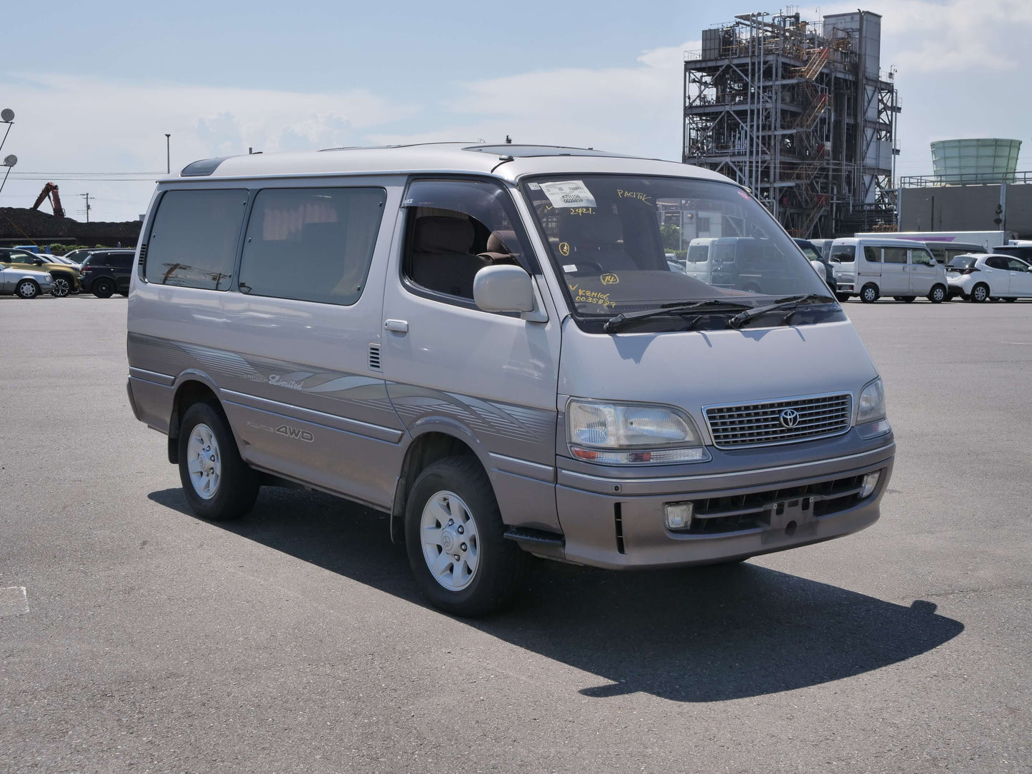 1998 TOYOTA HIACE SUPER CUSTOM LIMITED 4WD VAN