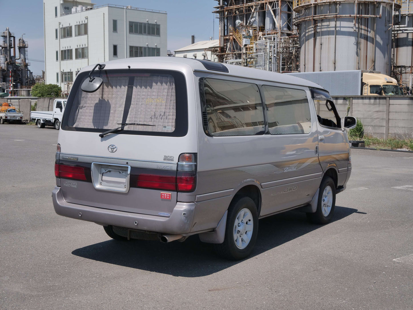 1998 TOYOTA HIACE SUPER CUSTOM LIMITED 4WD VAN