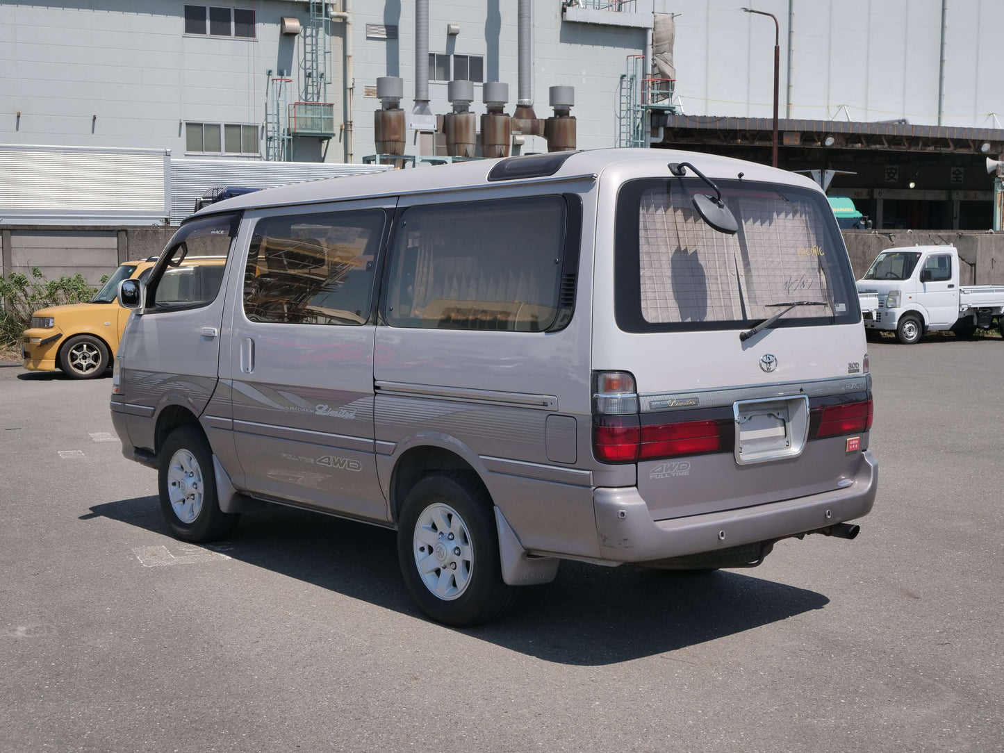 1998 TOYOTA HIACE SUPER CUSTOM LIMITED 4WD VAN