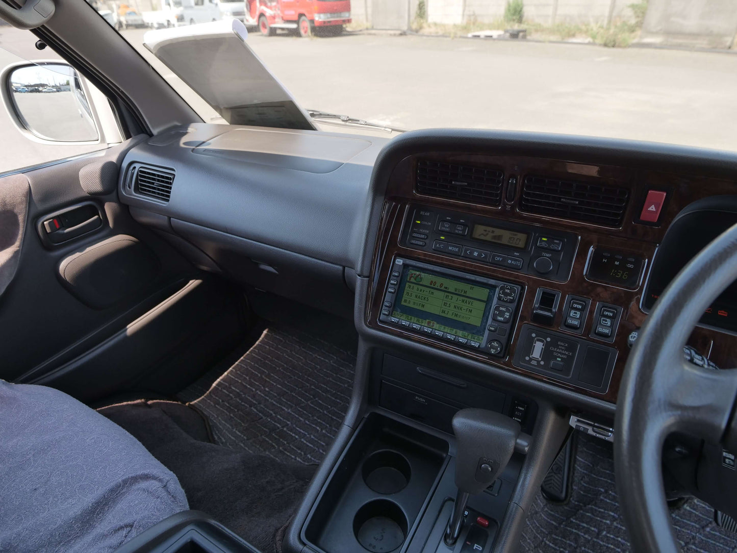 1998 TOYOTA HIACE SUPER CUSTOM LIMITED 4WD VAN