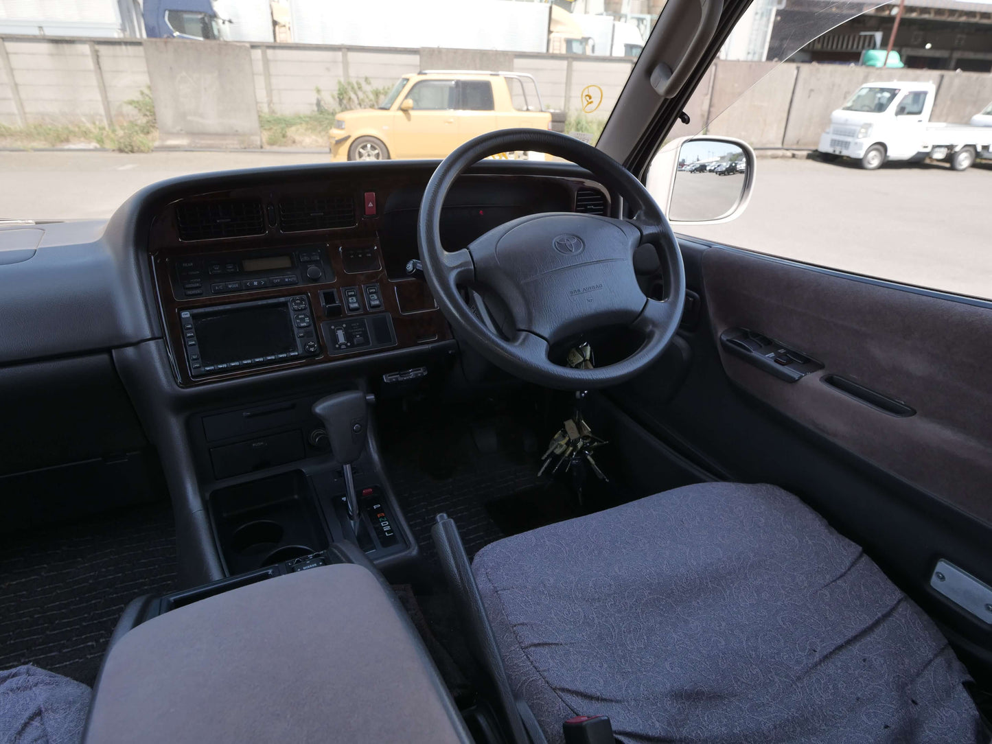 1998 TOYOTA HIACE SUPER CUSTOM LIMITED 4WD VAN