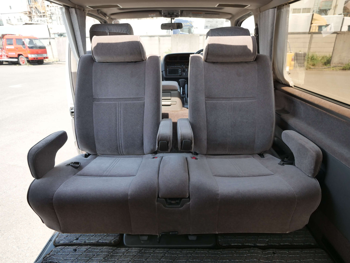 1998 TOYOTA HIACE SUPER CUSTOM LIMITED 4WD VAN
