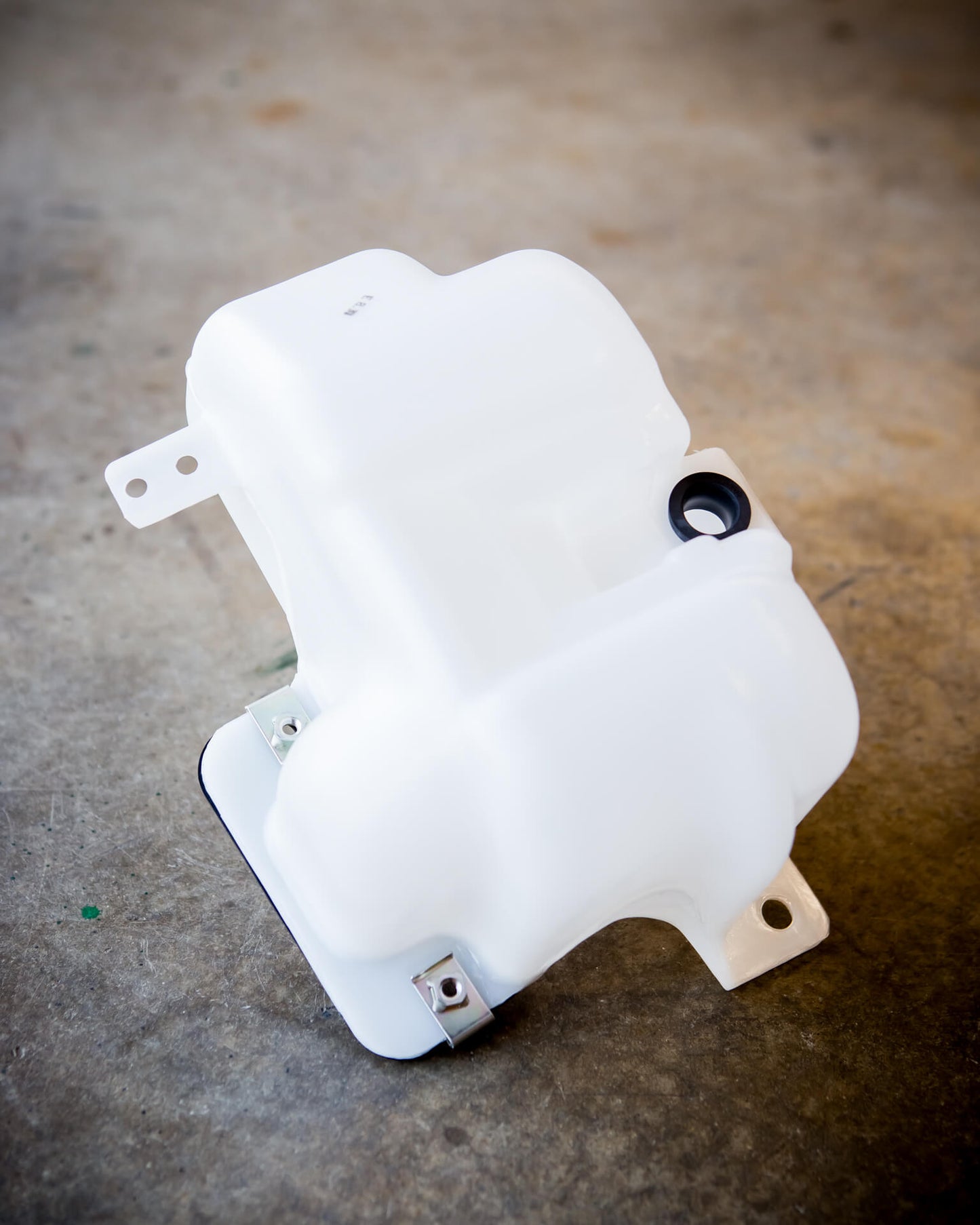 Windshield Washer Fluid Tank / Reservoir