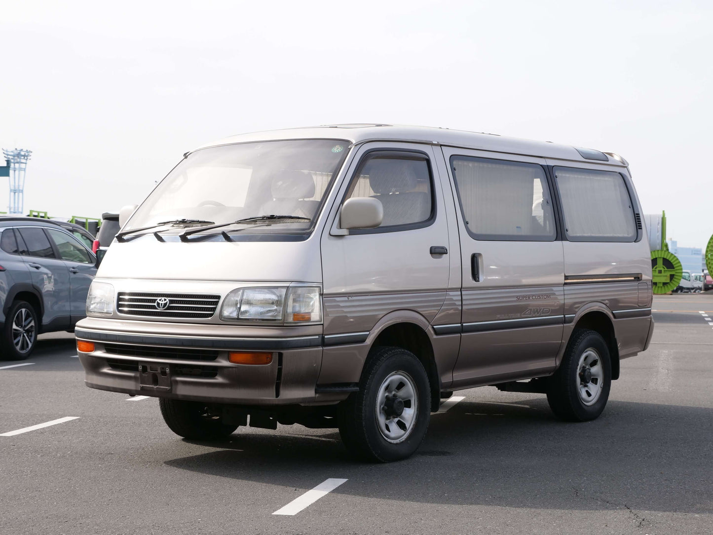 1993 TOYOTA HIACE SUPER CUSTOM 4WD DIESEL VAN