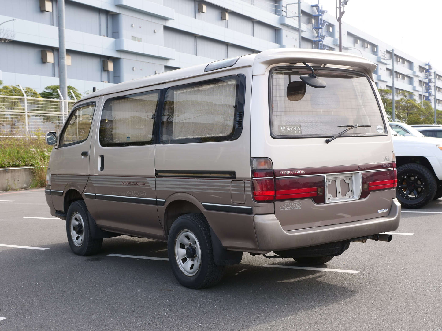 1993 TOYOTA HIACE SUPER CUSTOM 4WD DIESEL VAN