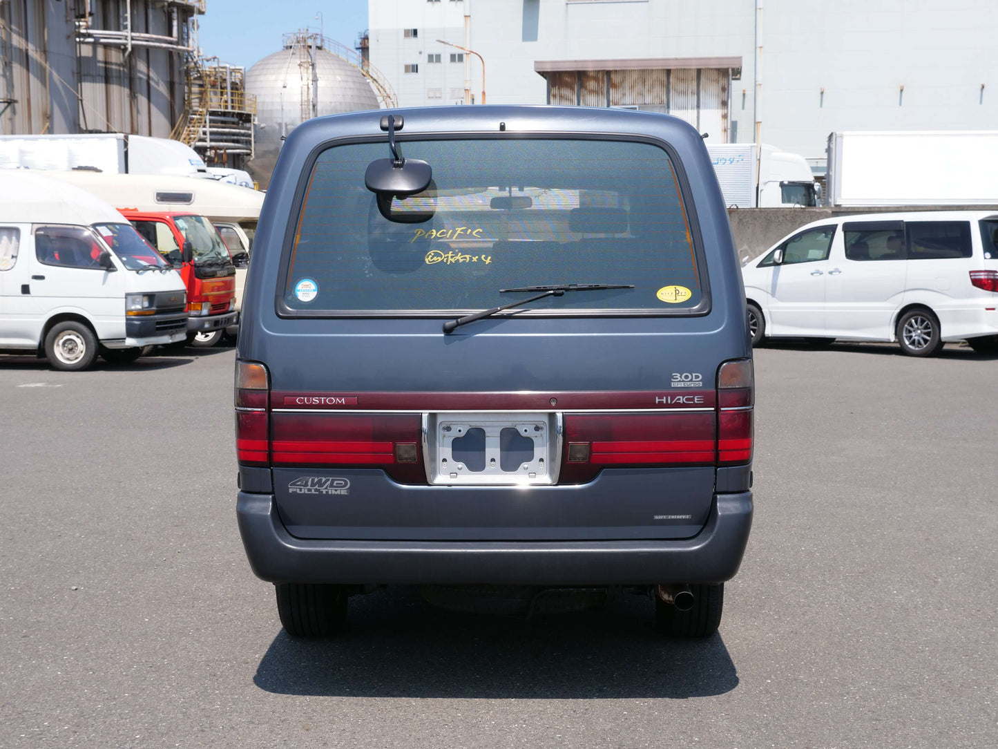 1995 TOYOTA HIACE SUPER CUSTOM 4WD DIESEL VAN