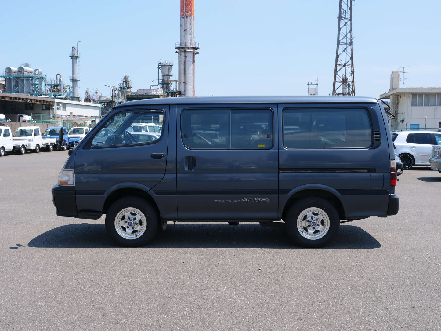 1995 TOYOTA HIACE SUPER CUSTOM 4WD DIESEL VAN