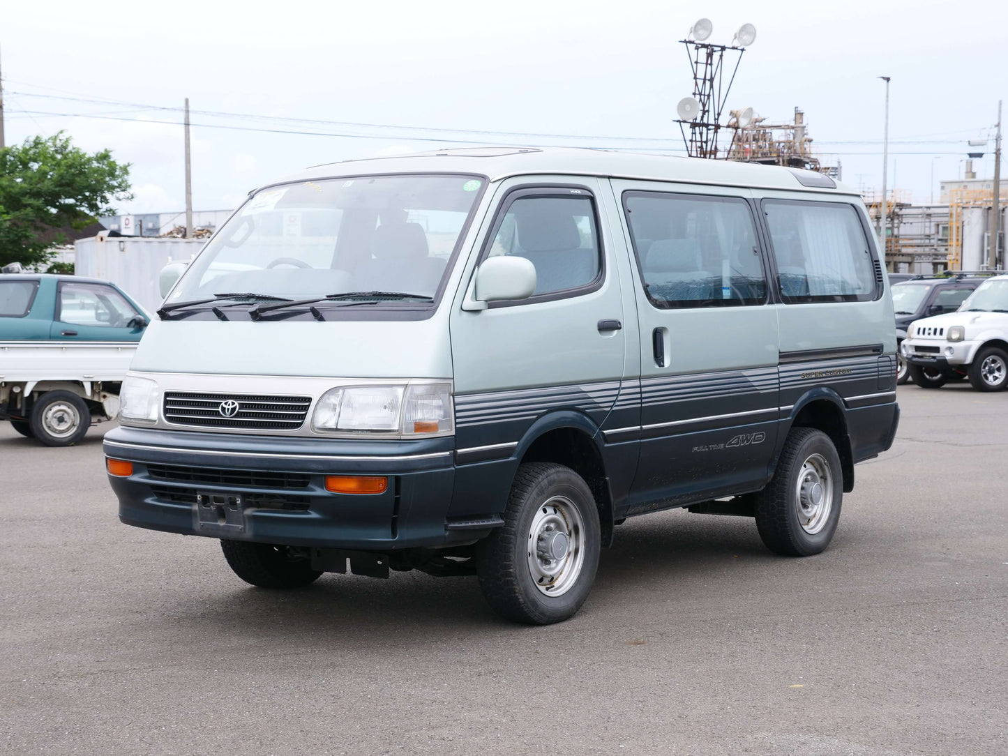 1995 TOYOTA HIACE SUPER CUSTOM 4WD DIESEL VAN