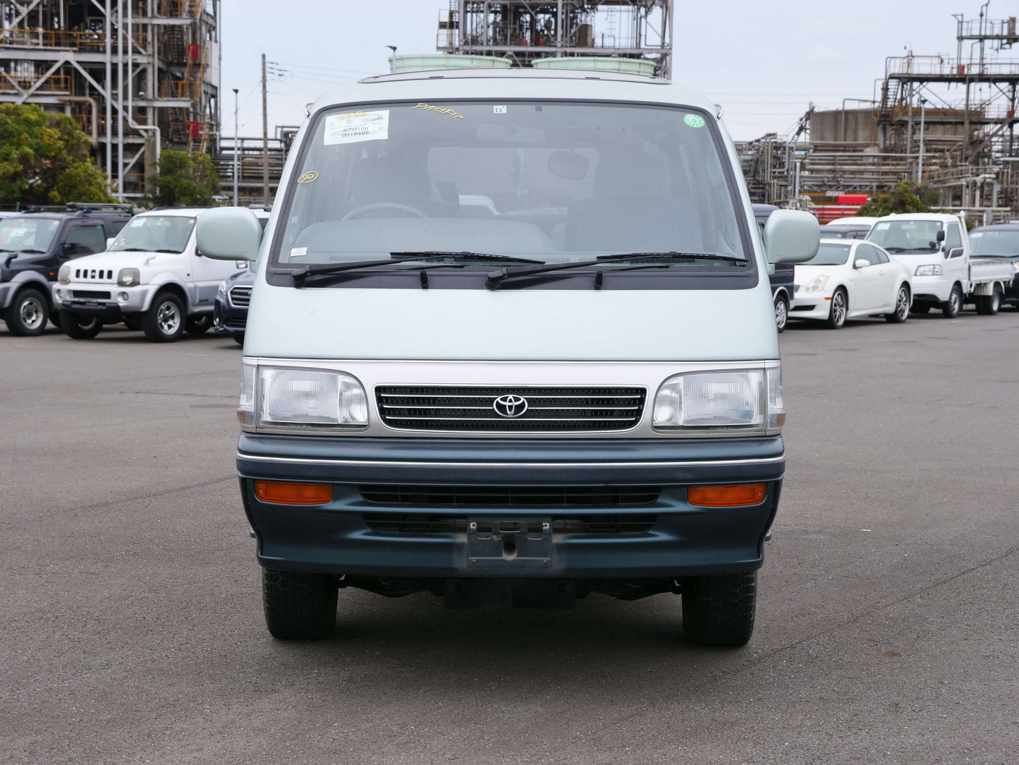 1995 TOYOTA HIACE SUPER CUSTOM 4WD DIESEL VAN