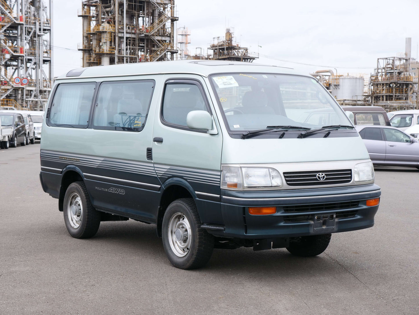 1995 TOYOTA HIACE SUPER CUSTOM 4WD DIESEL VAN