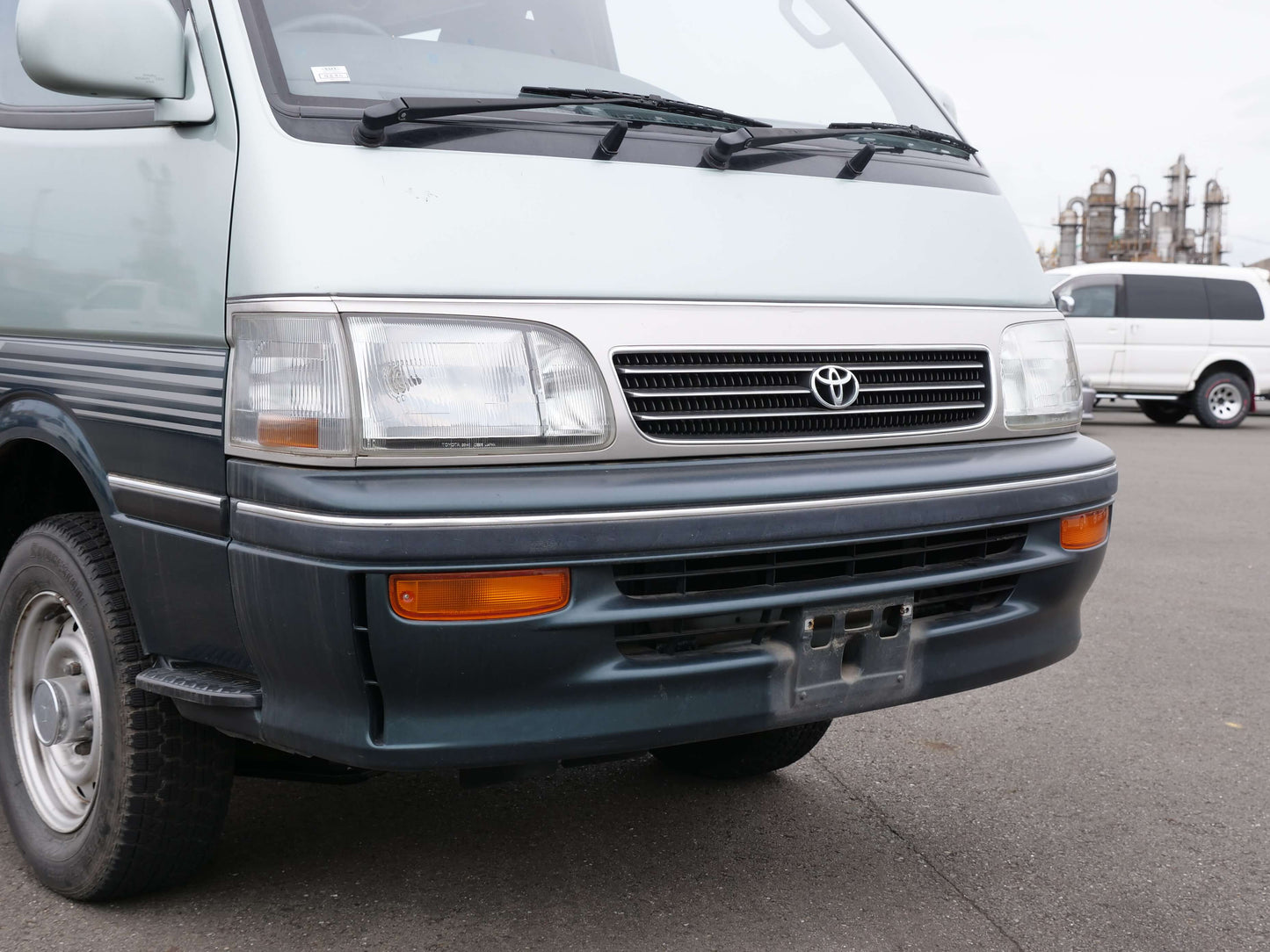 1995 TOYOTA HIACE SUPER CUSTOM 4WD DIESEL VAN