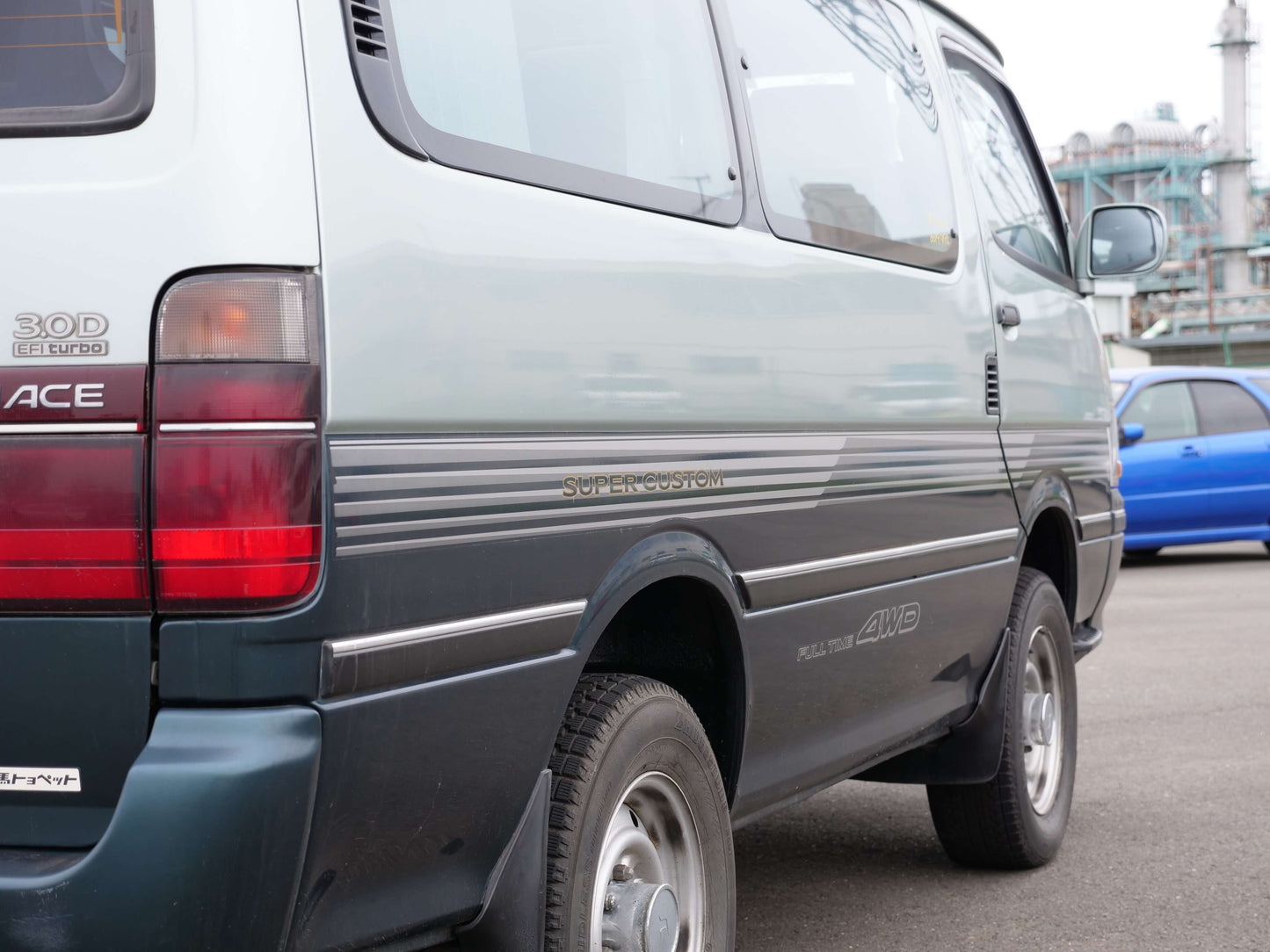 1995 TOYOTA HIACE SUPER CUSTOM 4WD DIESEL VAN