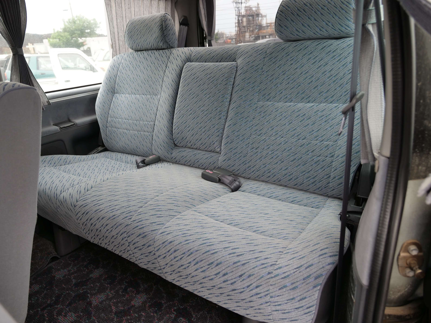 1995 TOYOTA HIACE SUPER CUSTOM 4WD DIESEL VAN