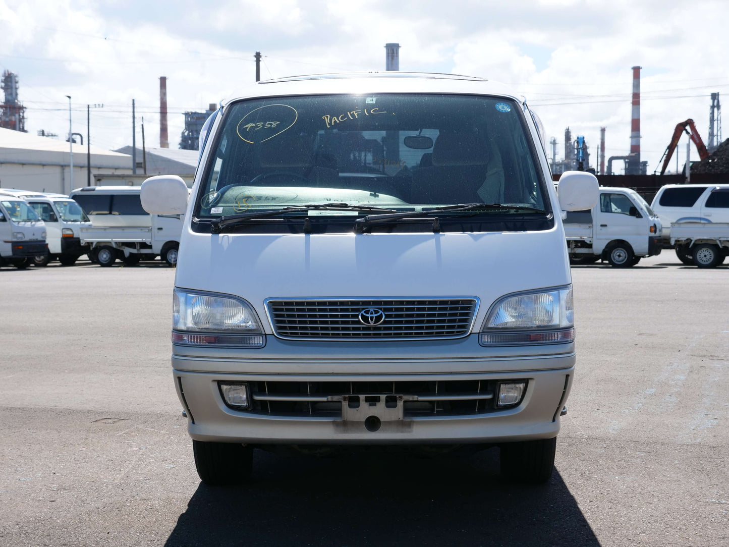 1997 TOYOTA HIACE SUPER CUSTOM 4WD DIESEL VAN