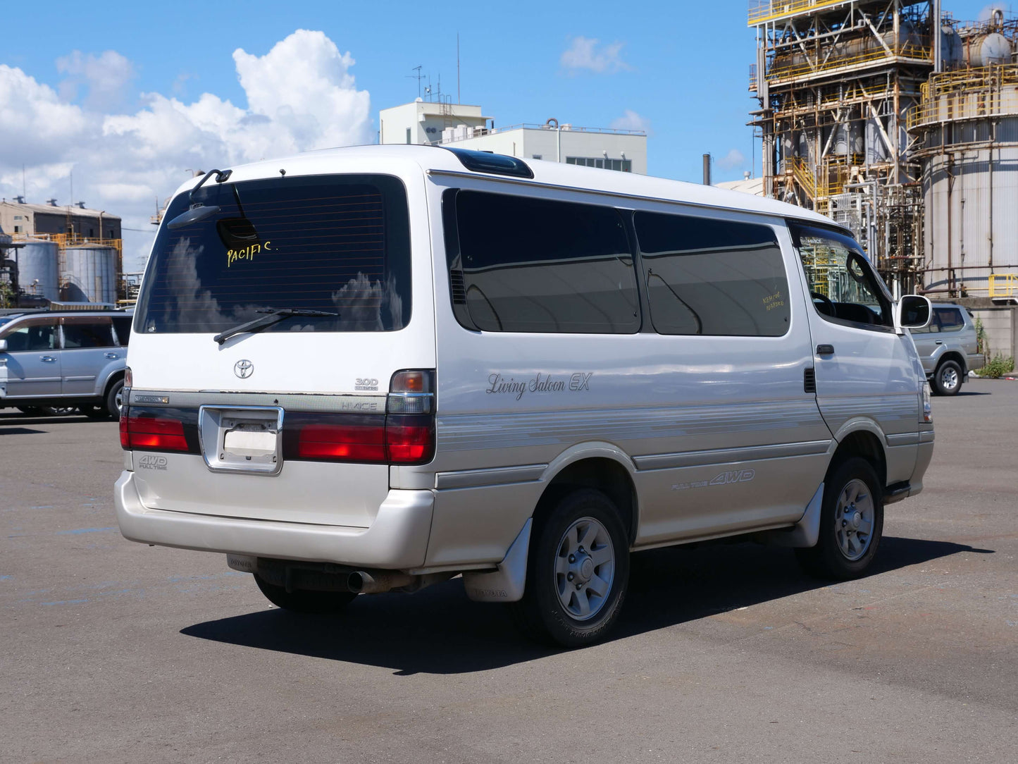 1997 TOYOTA HIACE SUPER CUSTOM 4WD DIESEL VAN