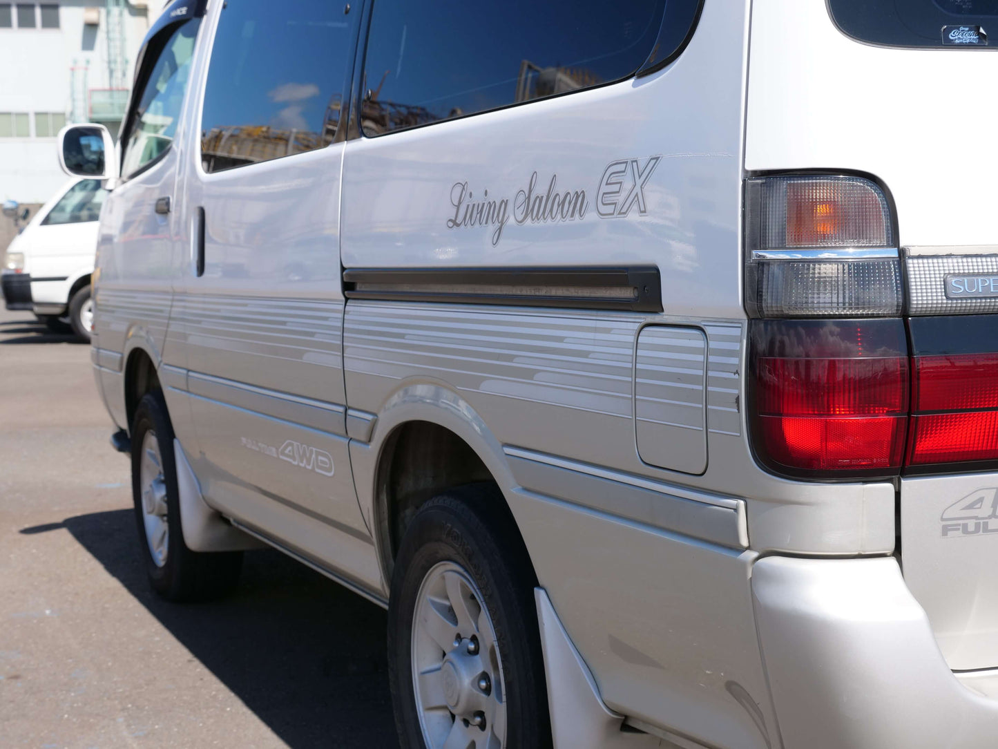 1997 TOYOTA HIACE SUPER CUSTOM 4WD DIESEL VAN