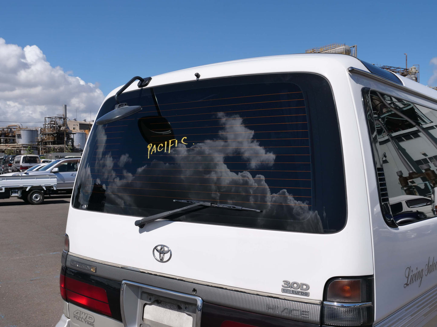 1997 TOYOTA HIACE SUPER CUSTOM 4WD DIESEL VAN