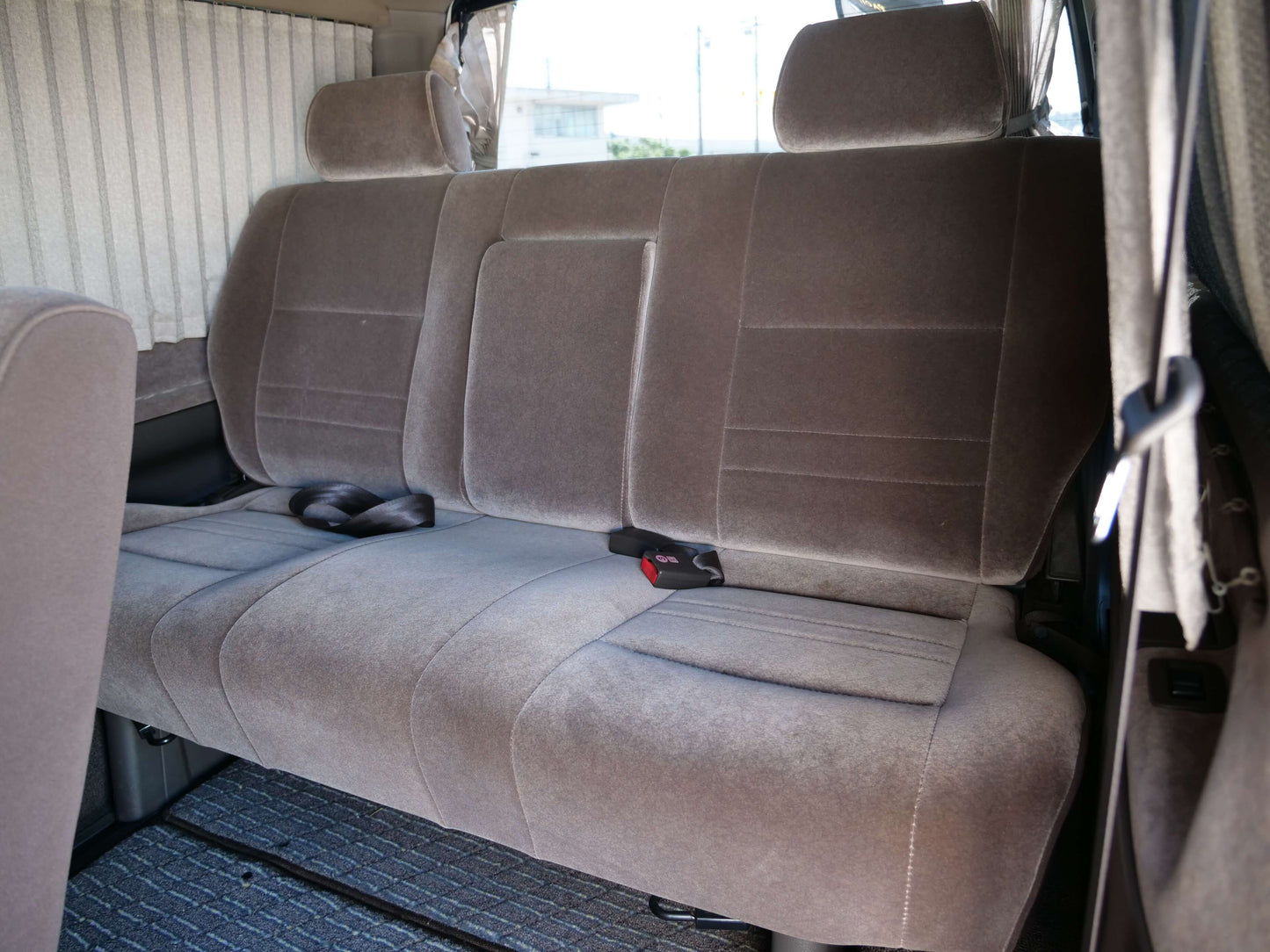 1997 TOYOTA HIACE SUPER CUSTOM 4WD DIESEL VAN