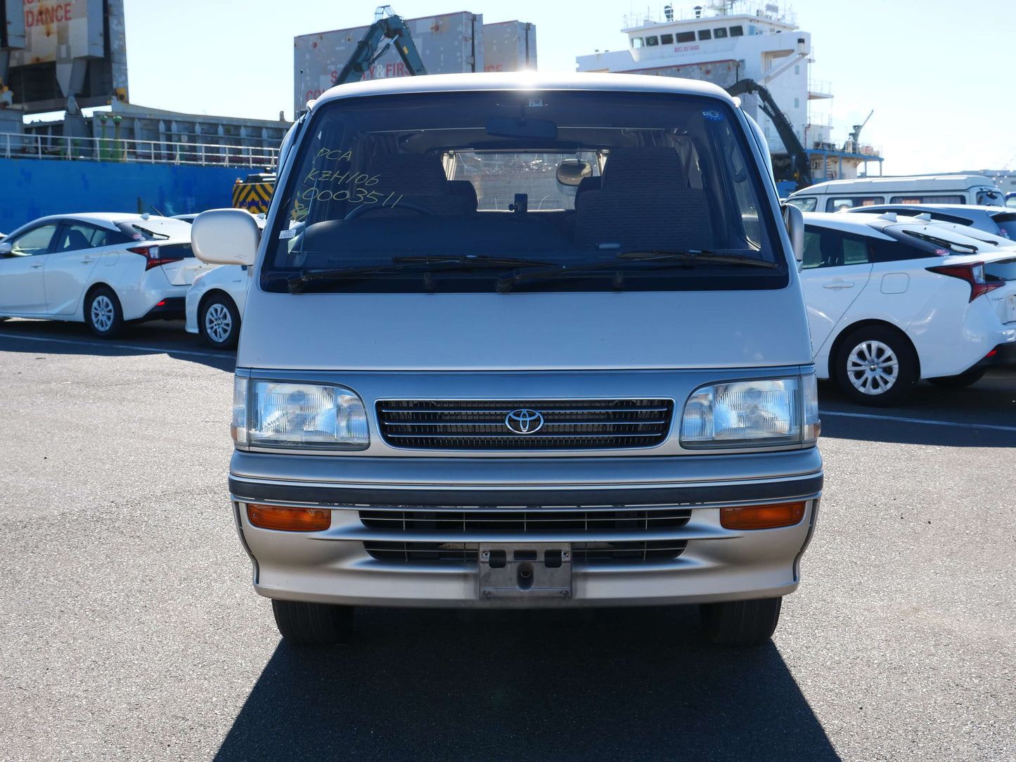 1993 TOYOTA HIACE SUPER CUSTOM 4WD DIESEL VAN