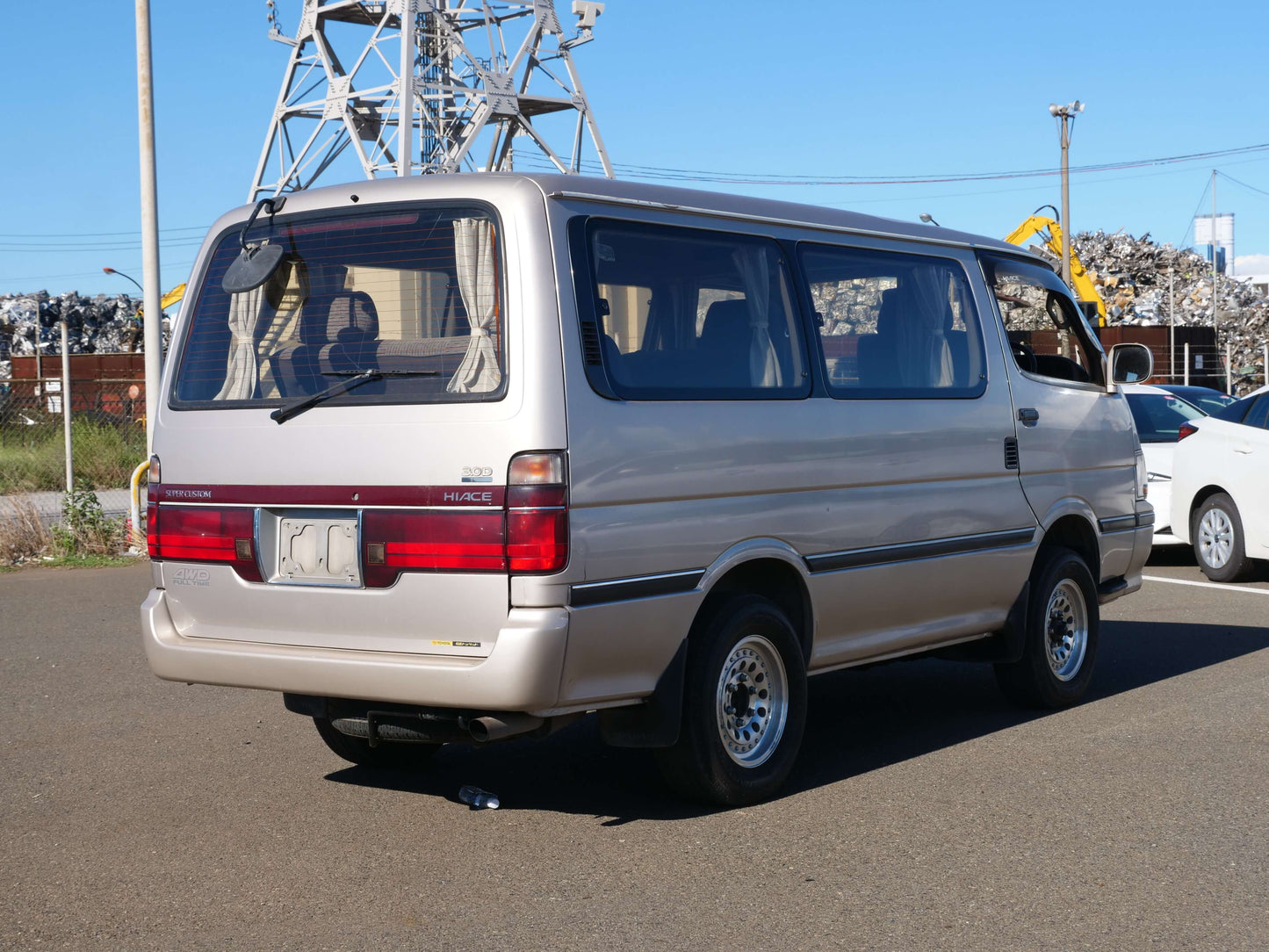 1993 TOYOTA HIACE SUPER CUSTOM 4WD DIESEL VAN