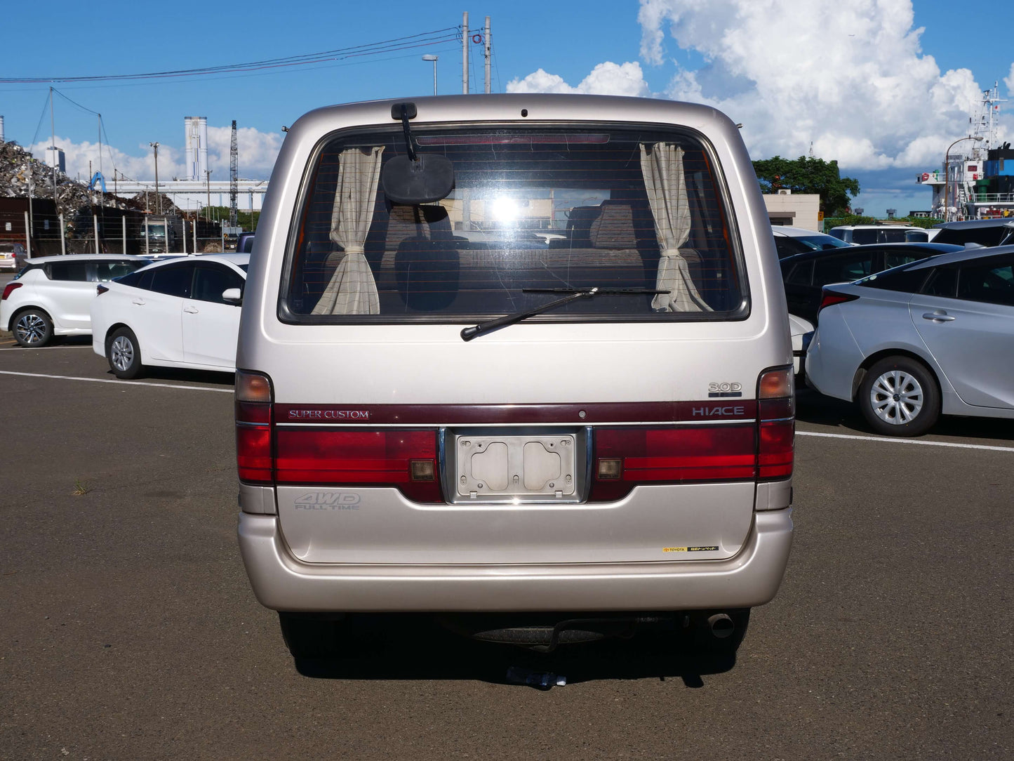 1993 TOYOTA HIACE SUPER CUSTOM 4WD DIESEL VAN